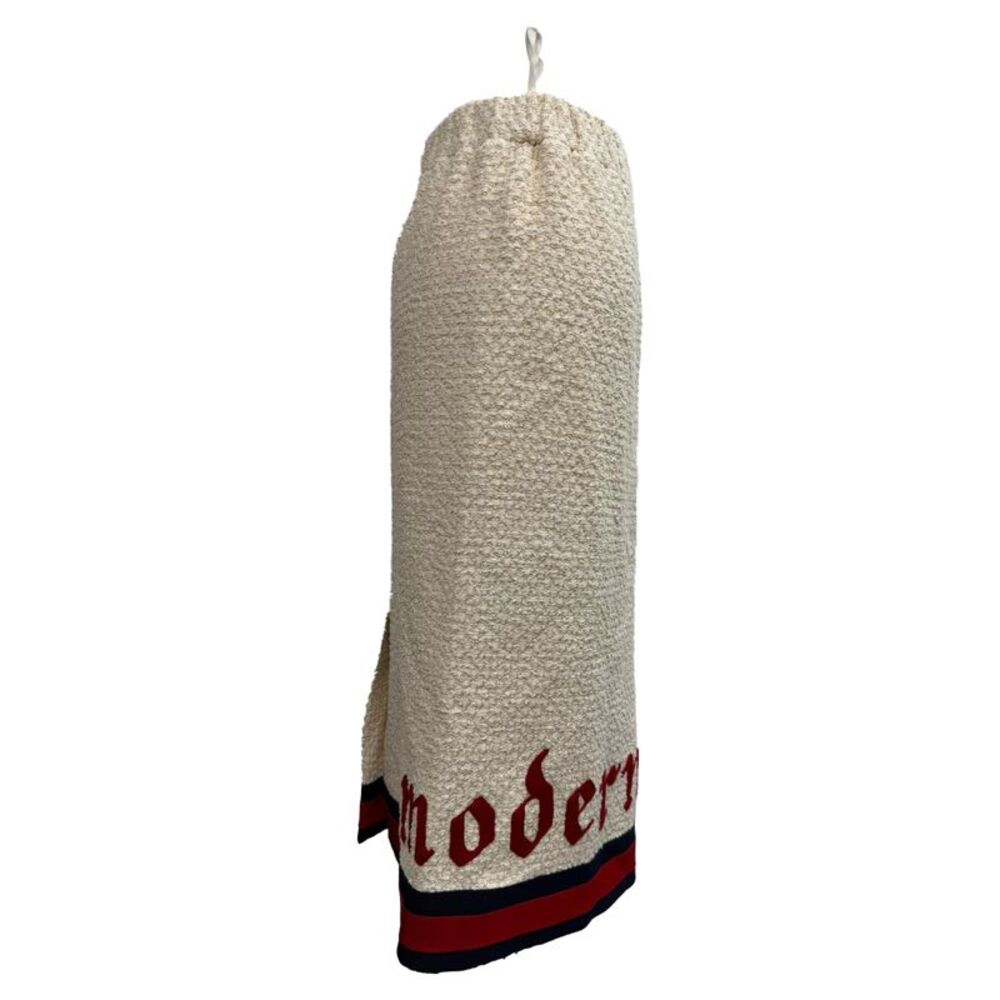 Gucci Modern Future Embroidered Pencil Skirt in Cream Tweed - Picture 2 of 5